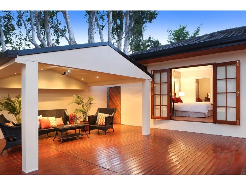 588 Ross River Road, Cranbrook QLD 4814