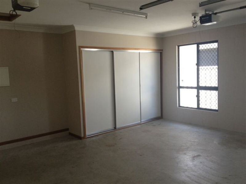 Bushland Beach QLD 4818