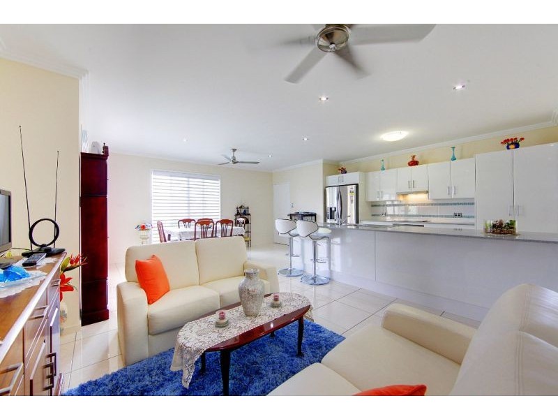 77 Daintree, Bushland Beach QLD 4818