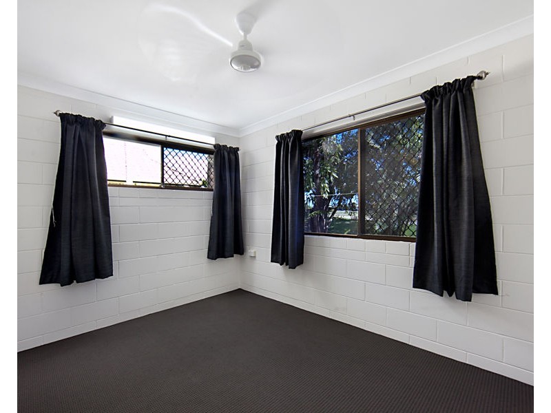 2/10 Einasleigh Crescent, Pimlico QLD 4812