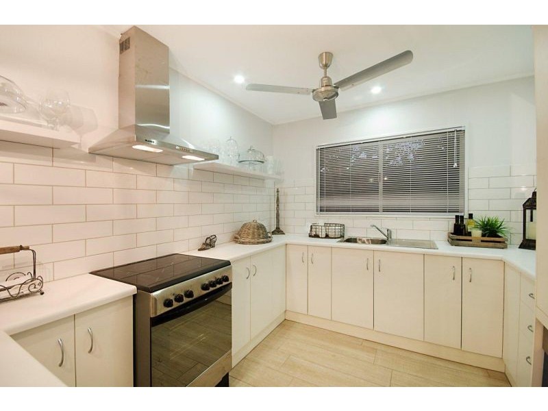 11 De Courcey Street, Mundingburra QLD 4812