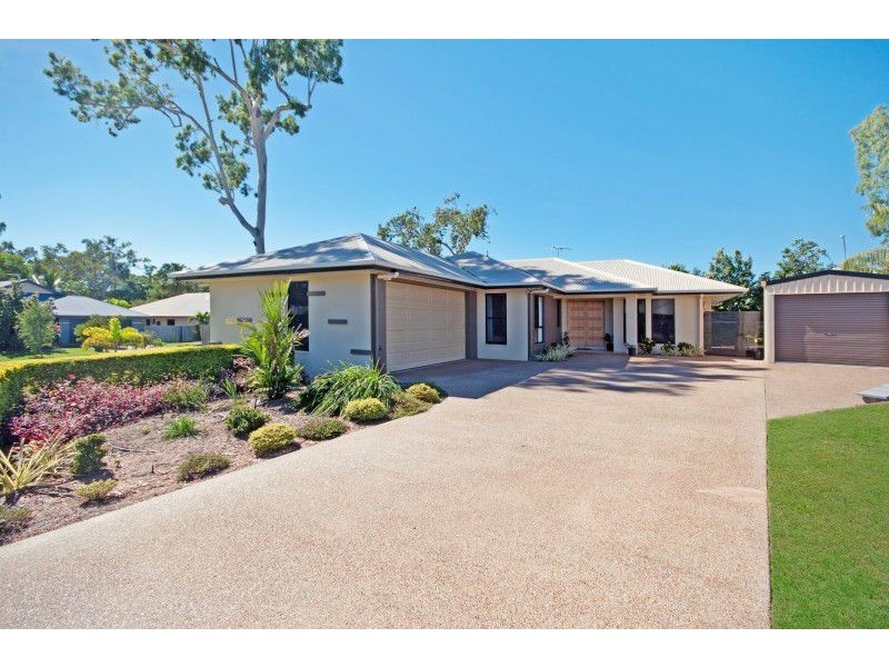 30 Seabrook Circuit, Bushland Beach QLD 4818