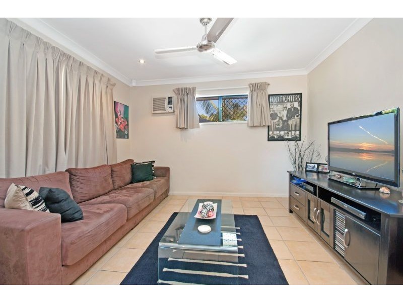 30 Seabrook Circuit, Bushland Beach QLD 4818