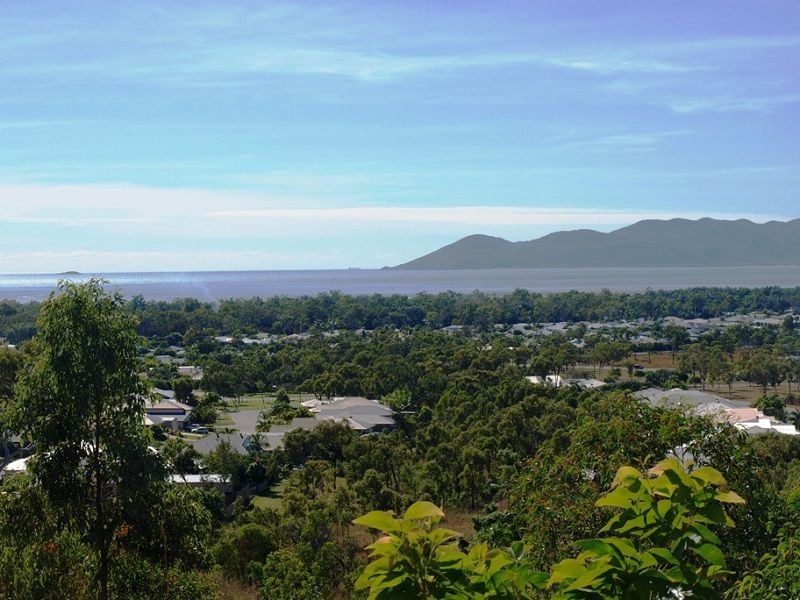 66 Goicoechea Drive, Bushland Beach QLD 4818