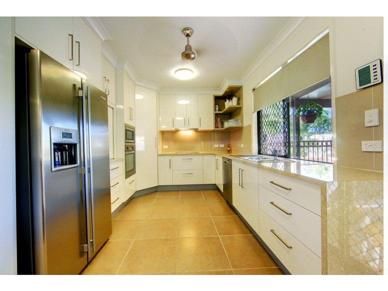 6 Capri Court, Heatley QLD 4814