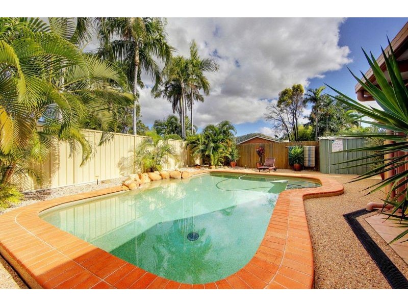 6 Capri Court, Heatley QLD 4814