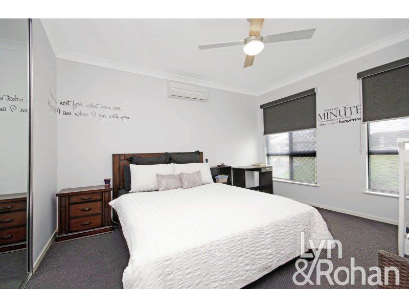 22 Hillock Crescent, Bushland Beach QLD 4818