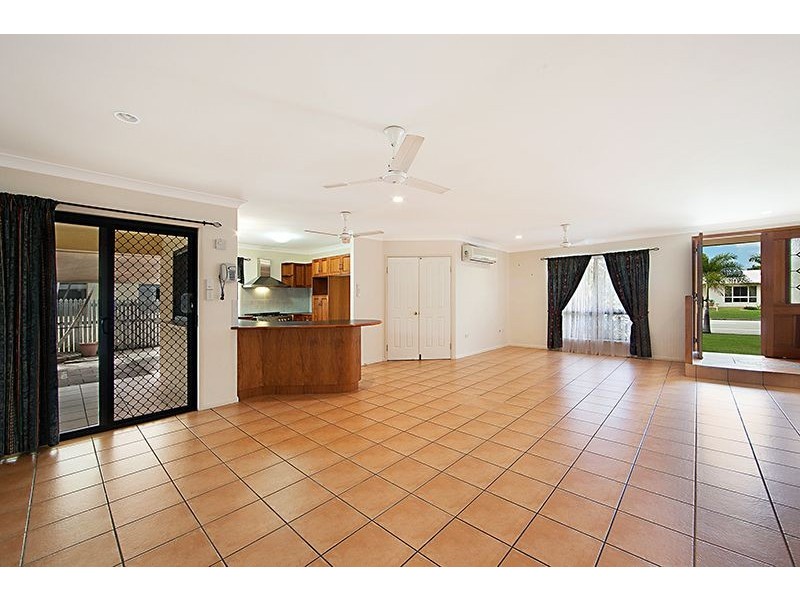 62 Greenwood Drive, Kirwan QLD 4817