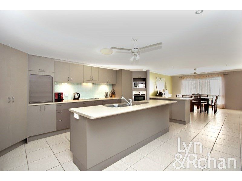 28 Tambo Court, Mount Louisa QLD 4814