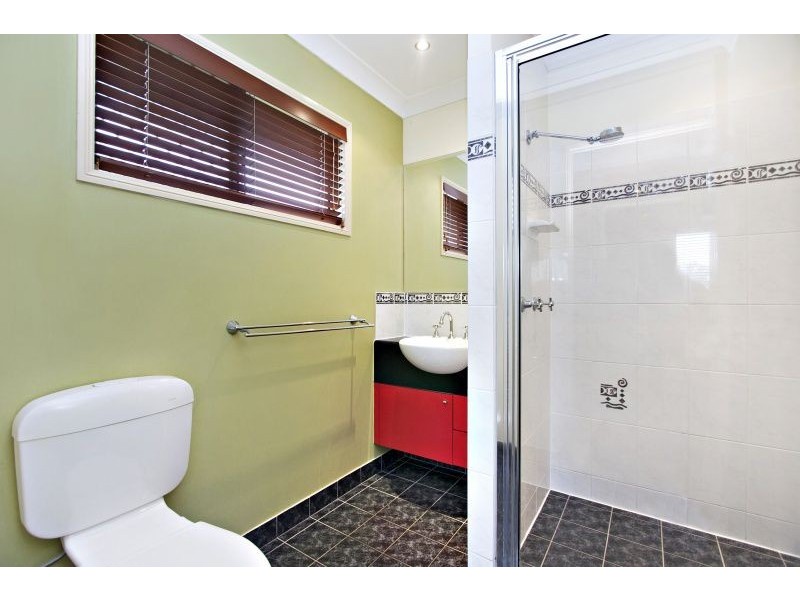 17 Livistonia Close, Bushland Beach QLD 4818