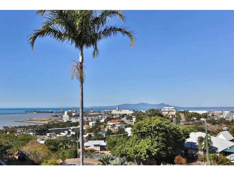 36/7 Hale Street, North Ward QLD 4810