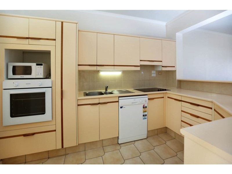 36/7 Hale Street, North Ward QLD 4810