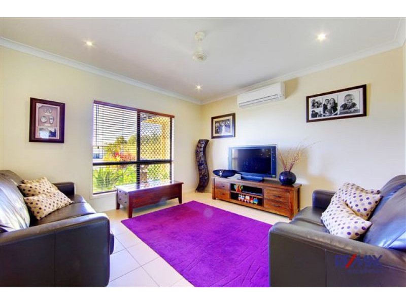 Bushland Beach QLD 4818