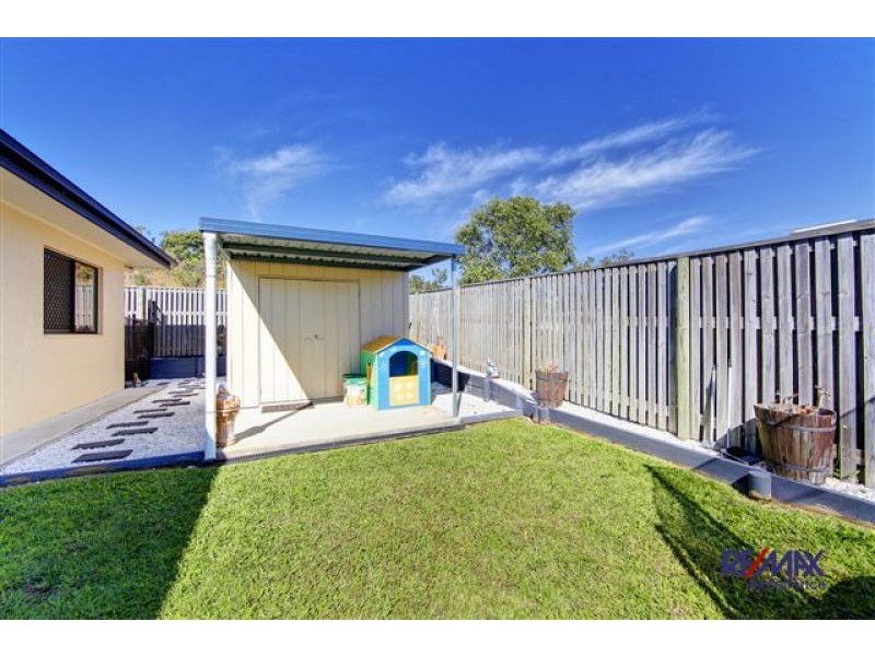 Bushland Beach QLD 4818