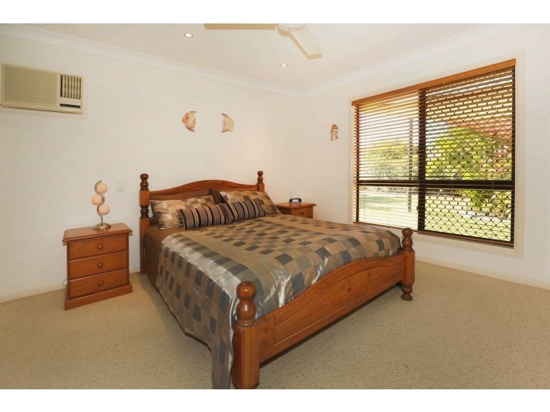 12 Squires Crescent, Kirwan QLD 4817