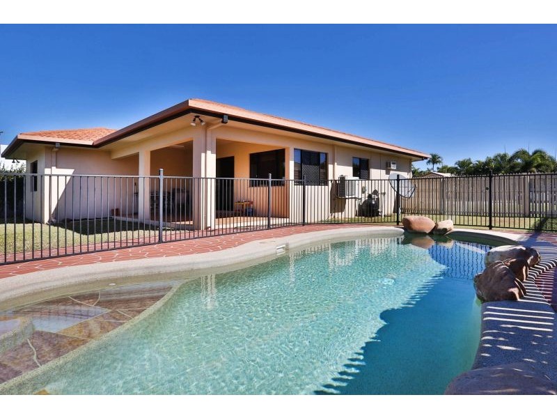 5 Earl Circuit, Kirwan QLD 4817