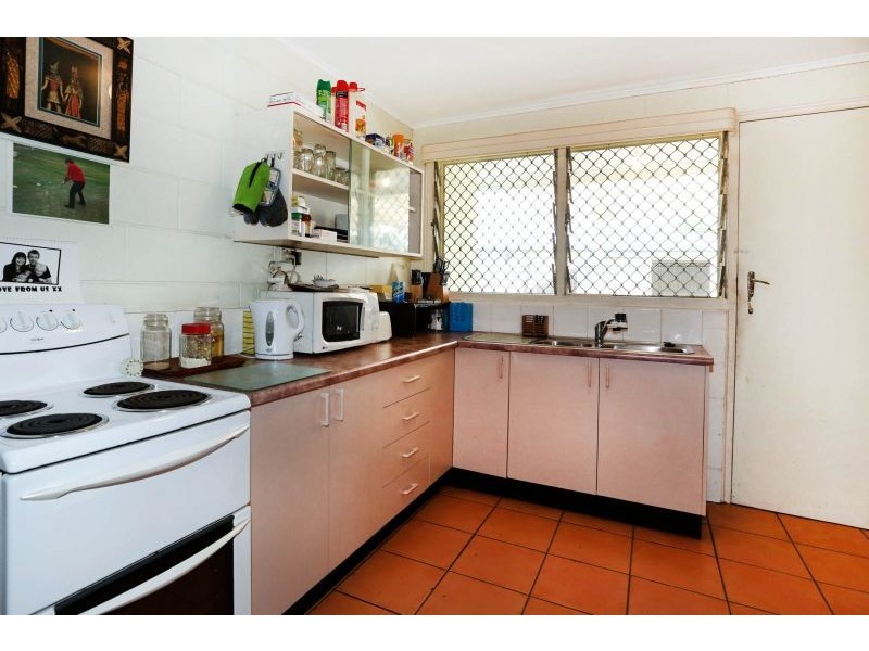 20 Palmerston, Pimlico QLD 4812