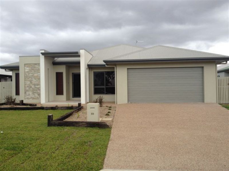 Bushland Beach QLD 4818