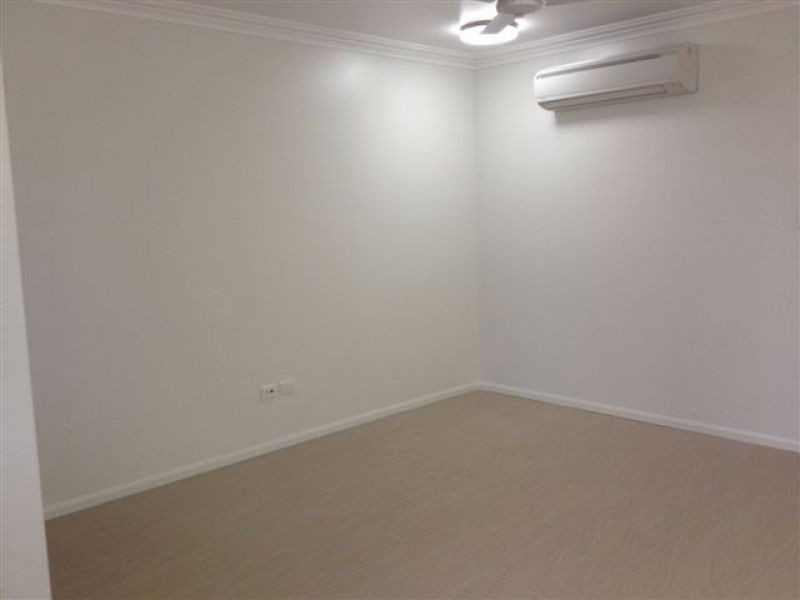 Bushland Beach QLD 4818