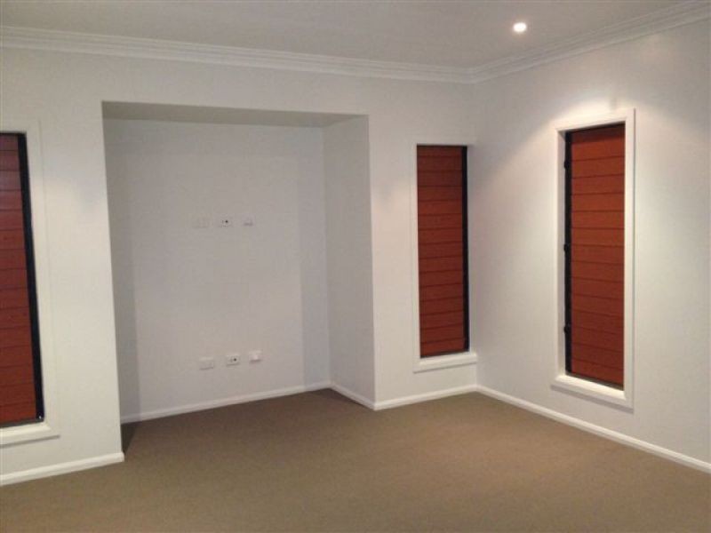 Bushland Beach QLD 4818