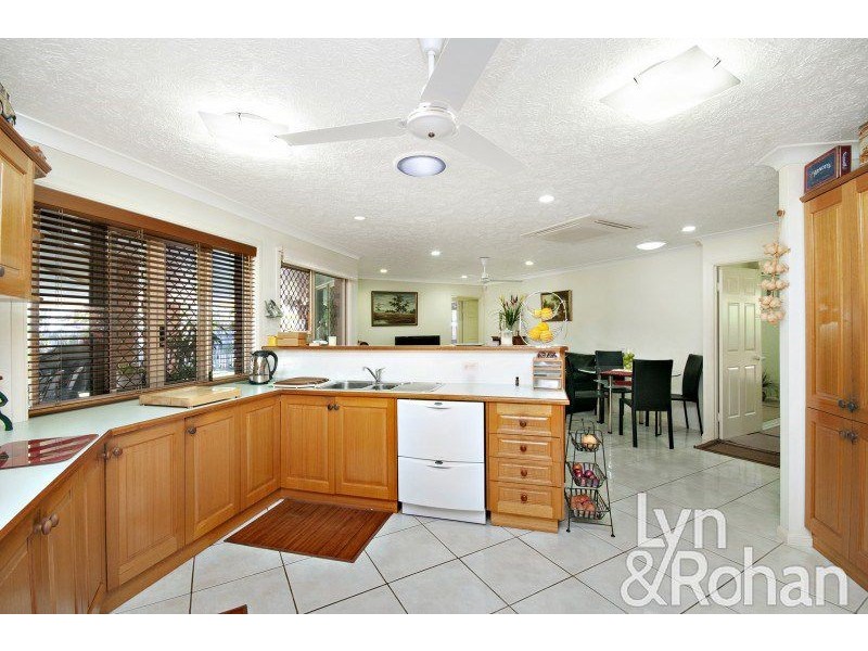 10 Preston Court, Kirwan QLD 4817