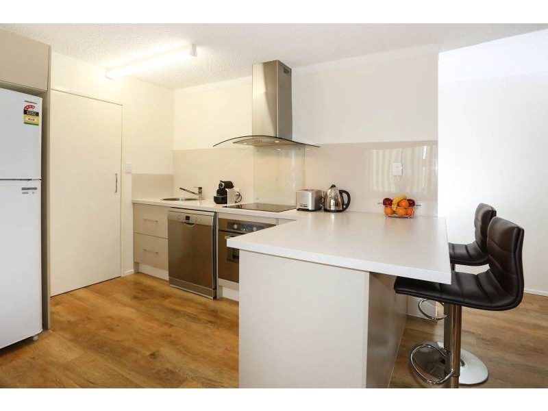 3/12 The Avenue, Hermit Park QLD 4812