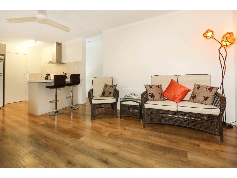 3/12 The Avenue, Hermit Park QLD 4812