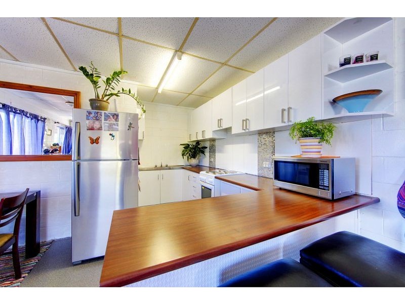 6/12 The Avenue, Hermit Park QLD 4812