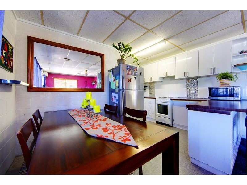 6/12 The Avenue, Hermit Park QLD 4812