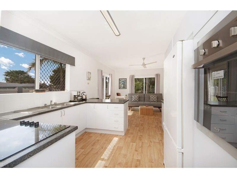 3 Birch Court, Bushland Beach QLD 4818