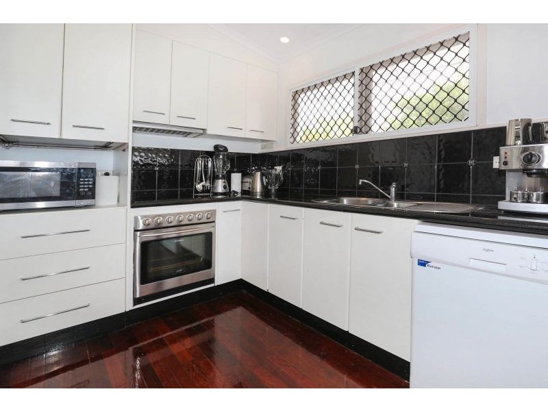 18 Eyre Street, North Ward QLD 4810