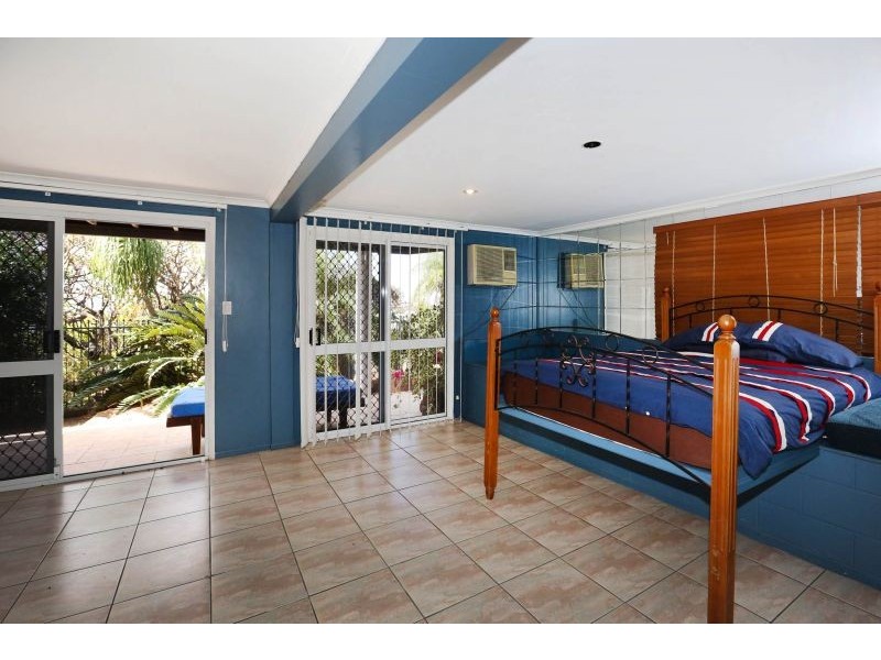 18 Eyre Street, North Ward QLD 4810