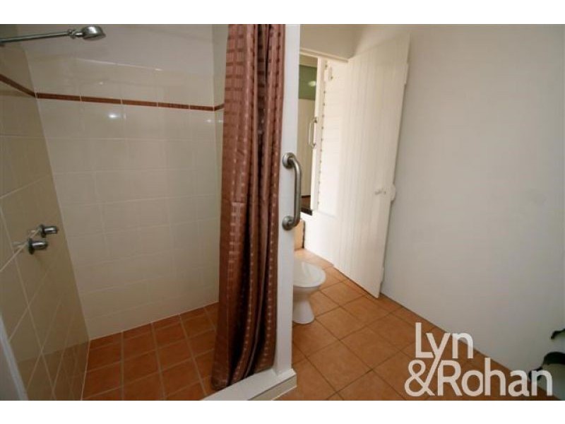 24 Hubert Street, South Townsville QLD 4810