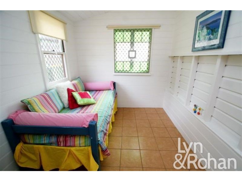 24 Hubert Street, South Townsville QLD 4810