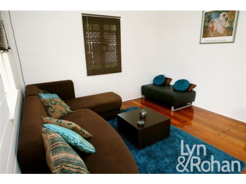 24 Hubert Street, South Townsville QLD 4810