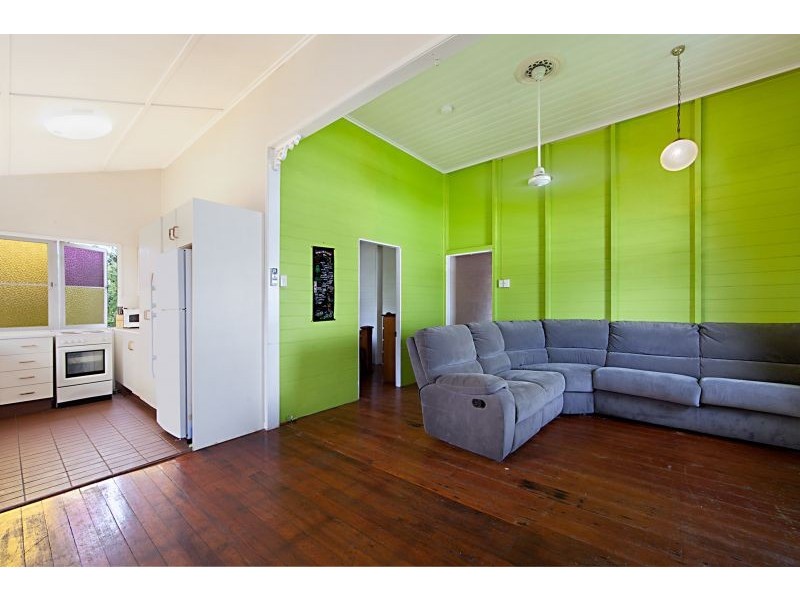 240 Boundary Street, South Townsville QLD 4810