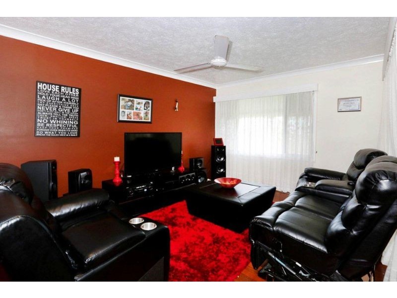 11 Mabin Street, Mundingburra QLD 4812