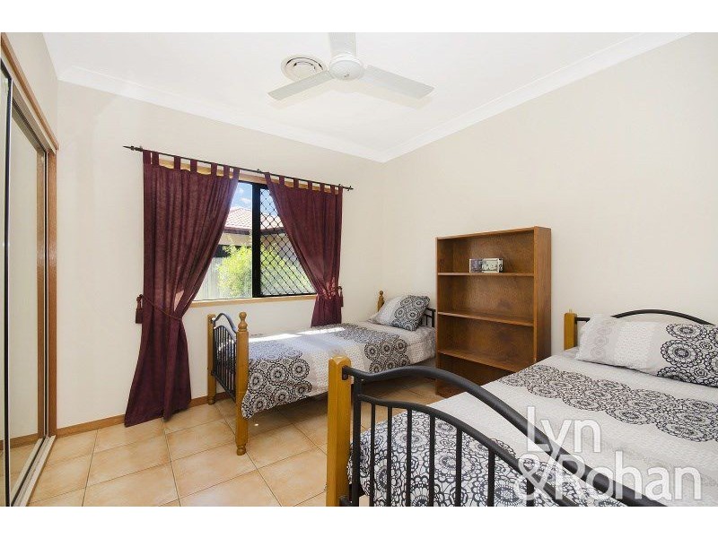 21 Riviera Circuit, Kirwan QLD 4817