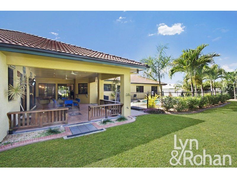 21 Riviera Circuit, Kirwan QLD 4817