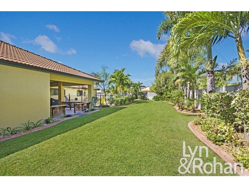 21 Riviera Circuit, Kirwan QLD 4817