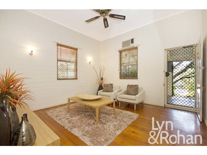 58 Roberts Street, Hermit Park QLD 4812