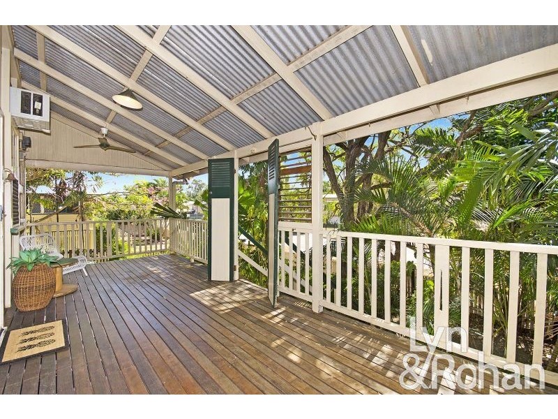58 Roberts Street, Hermit Park QLD 4812