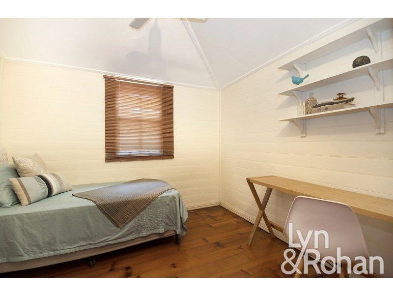 58 Roberts Street, Hermit Park QLD 4812