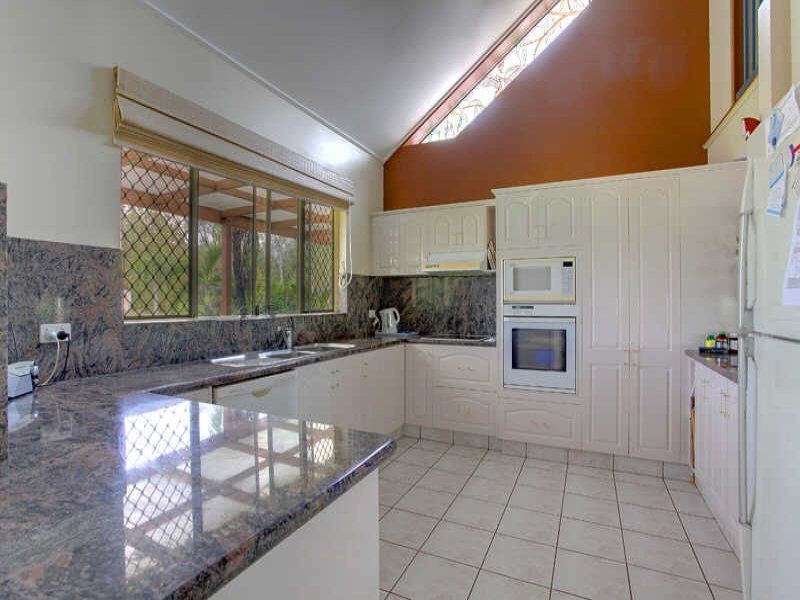 6 Pebble Beach Court, Balgal Beach QLD 4816