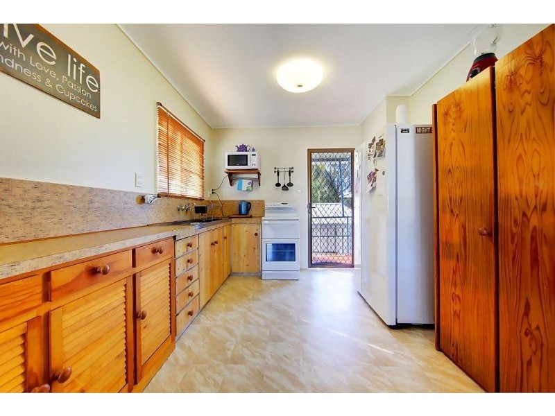 33 Crocker Street, Kirwan QLD 4817