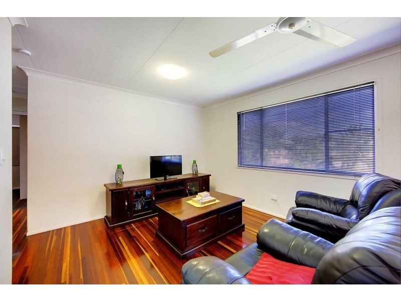 33 Crocker Street, Kirwan QLD 4817