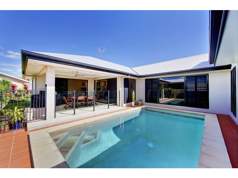 24 Waterfront Parade, Idalia QLD 4811