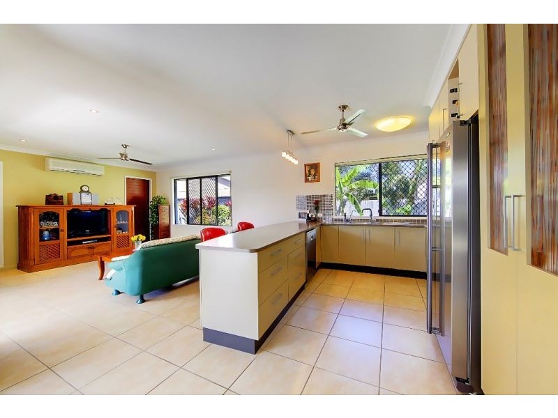 24 Waterfront Parade, Idalia QLD 4811