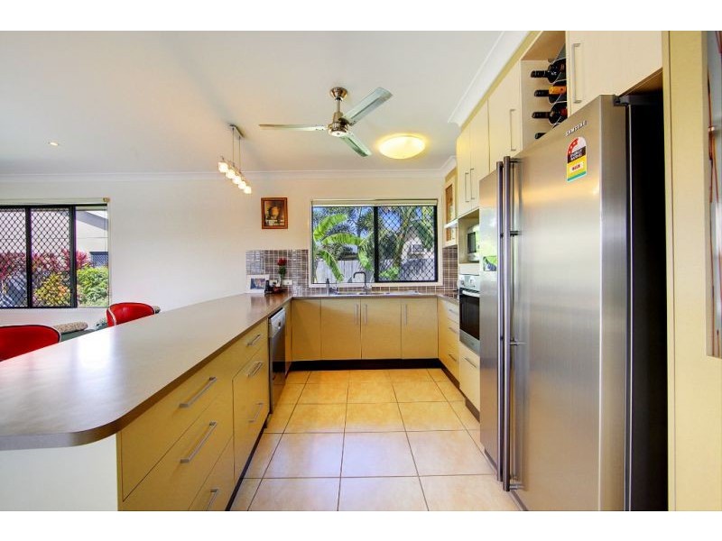 24 Waterfront Parade, Idalia QLD 4811