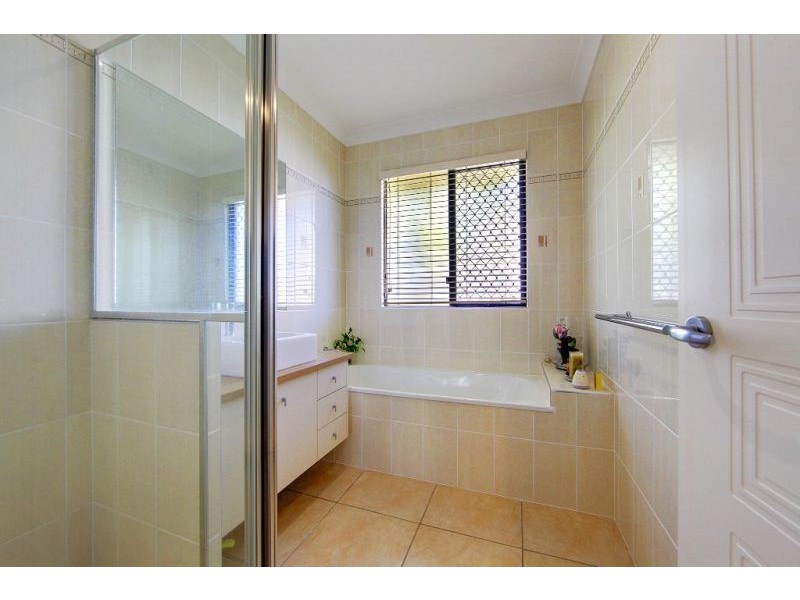 24 Waterfront Parade, Idalia QLD 4811